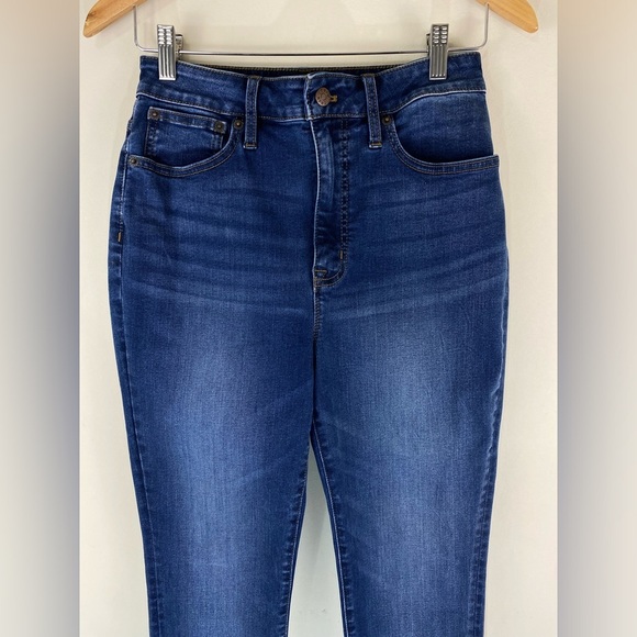 J Crew Curvy 10" high-rise skinny jean in signature stretch Size 28 - Picture 4 of 11